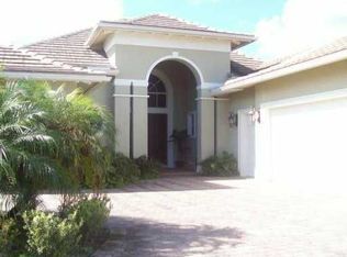 9936 SE Sandpine Ln, Hobe Sound, FL 33455