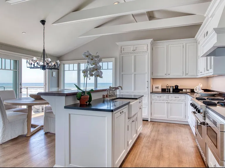 272 Old Montauk Hwy #9 — Photo 6