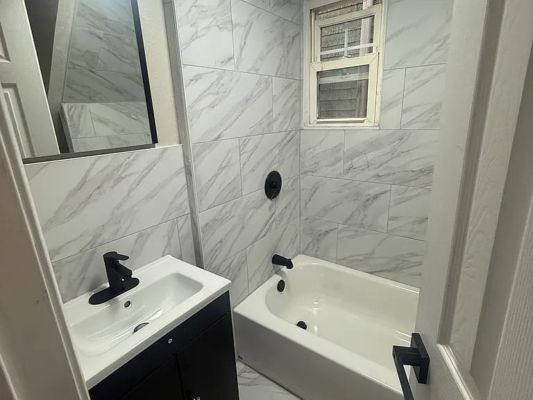 315 Maffett St #1 — Photo 5