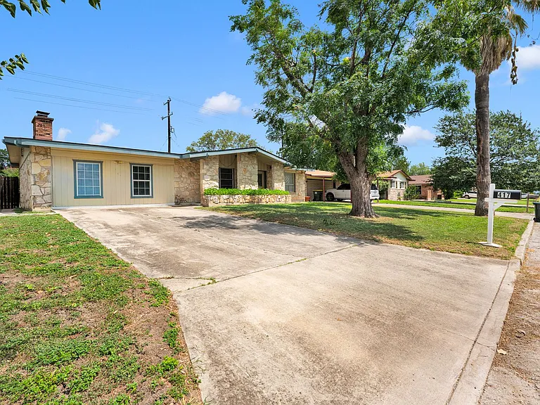 417 E Lindbergh Blvd — Photo 23
