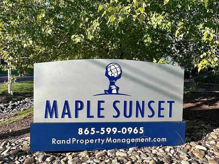Maple Sunset Apartment Homes — Photo 13