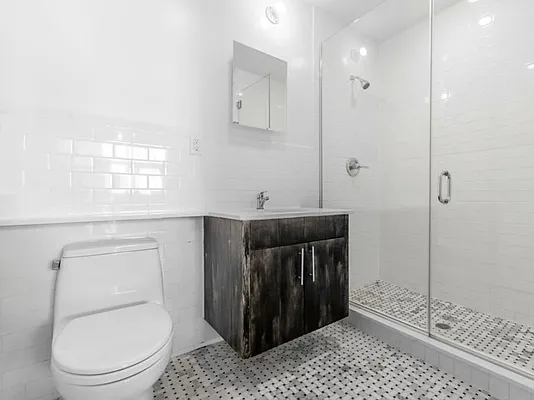 Rented by Smart City Real Estate LLC | media 17
