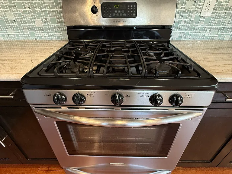 811 S Bedford St #204 — Photo 7