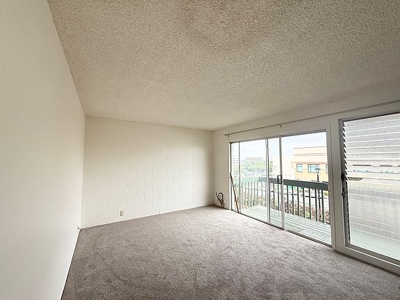 3rd image of 98-259 Ualo St APT P3