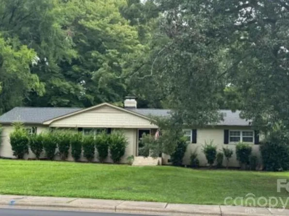 7511 Monroe Rd, Charlotte, NC 28212