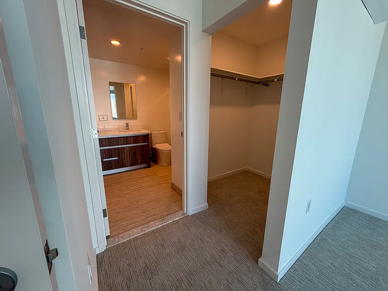 1500 Rycroft St #1400 — Photo 10
