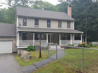 896 Rush Rd, Henniker, NH 03242