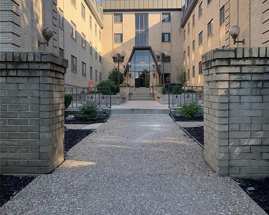 1st image of 4355 Maryland Ave APT 114