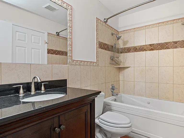 2907 Roundtree Dr — Photo 25