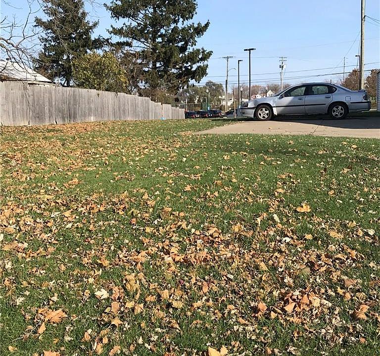 1st image of Washington Ave