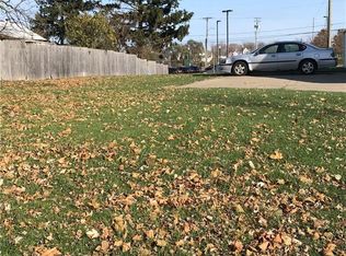 Washington Ave, Lorain, OH 44052