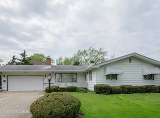 70 Mary Ln, Crystal Lake, IL 60014
