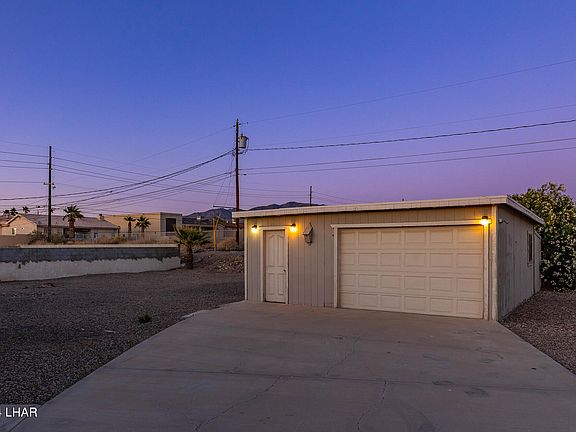 2nd image of 1460 Nautilus Dr