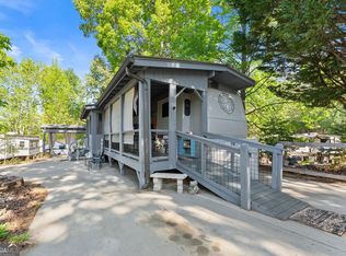 42 Nomad Trl, Cleveland, GA 30528