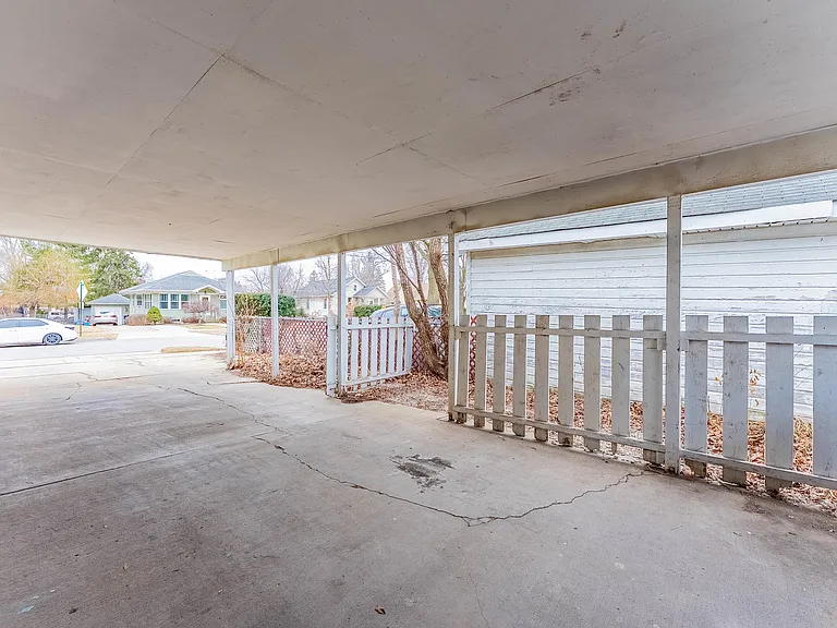 218 Orange St — Photo 17