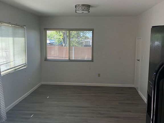 4th image of 10752 Esmeraldas Dr