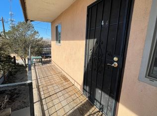 633 Oasis Dr SW #4, Albuquerque, NM 87105