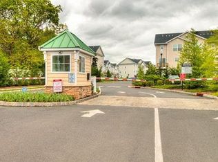 20 Alerica Ln, Somerset, NJ 08873