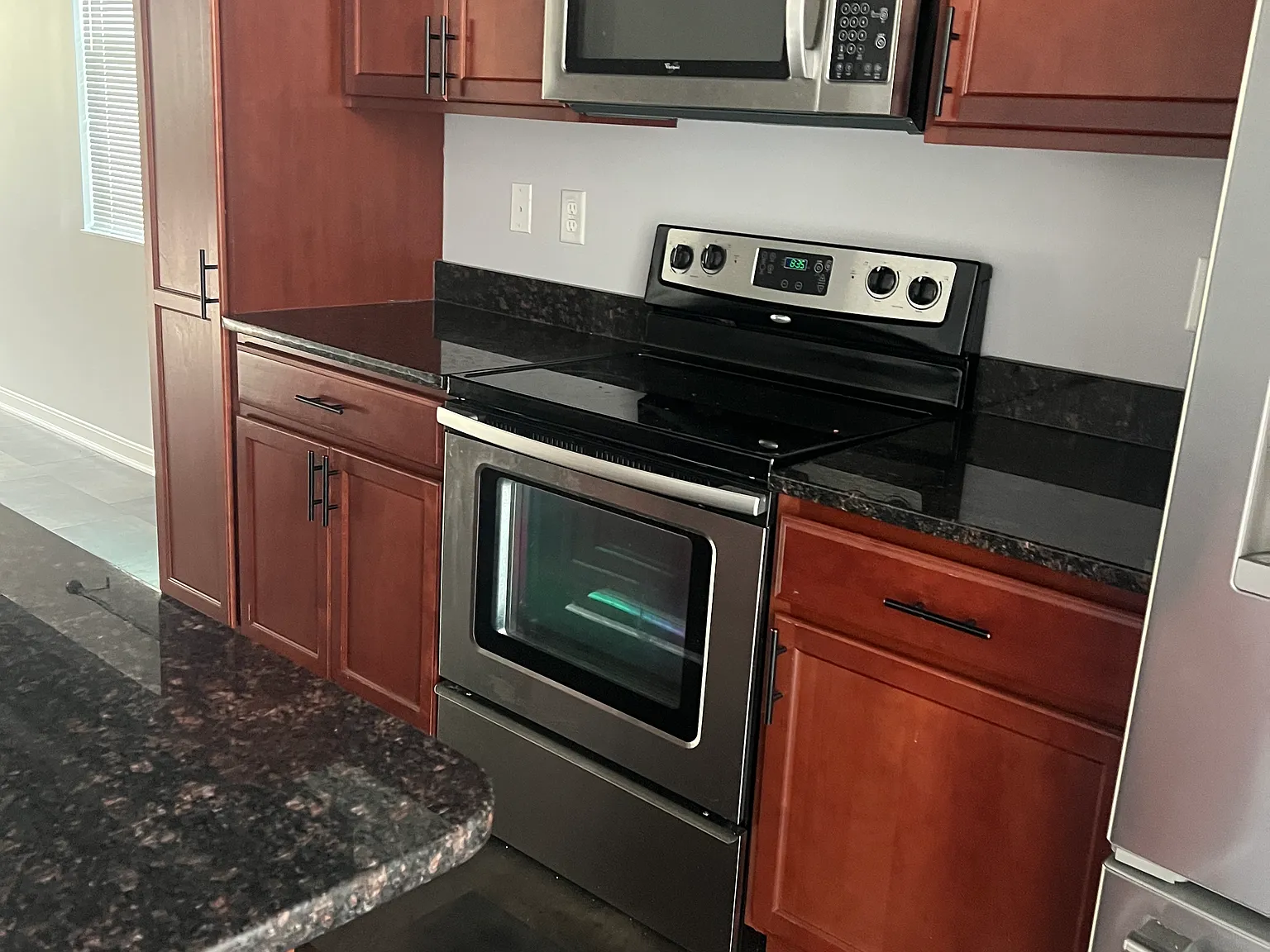 2 bed, 1.5 bath, 1216 sqft, $2,100 — Photo 4