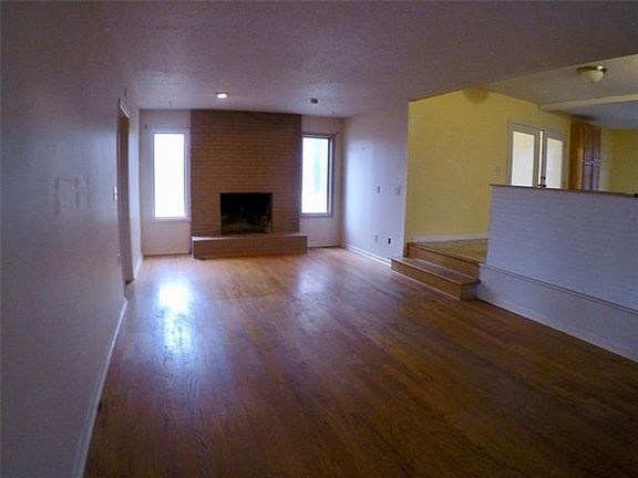 5th image of 427 17th Avenue Dr NE
