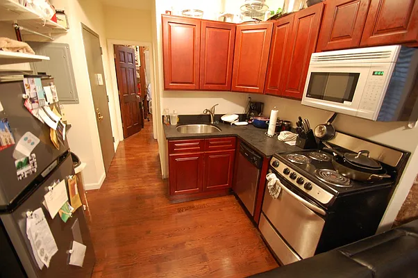 Rented by Bold New York | media 30