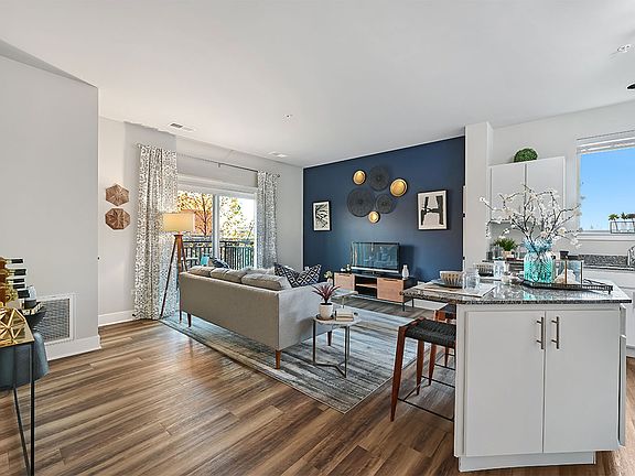 2nd image of 1016 Station Blvd #2B-2Ba-1035Sqft