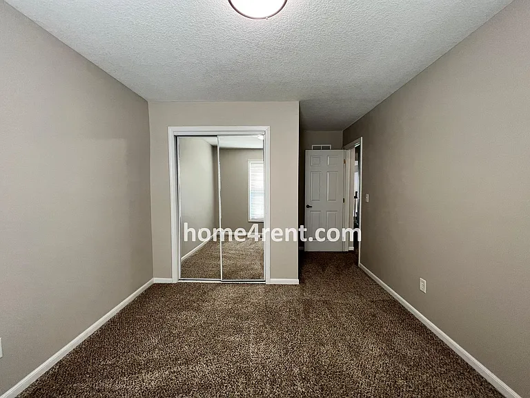 8310 NW 77th Ter — Photo 31