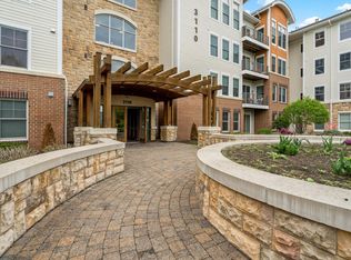 3110 Chestnut St #106, Chaska, MN 55318