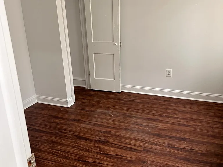 Hoffman B — Photo 15