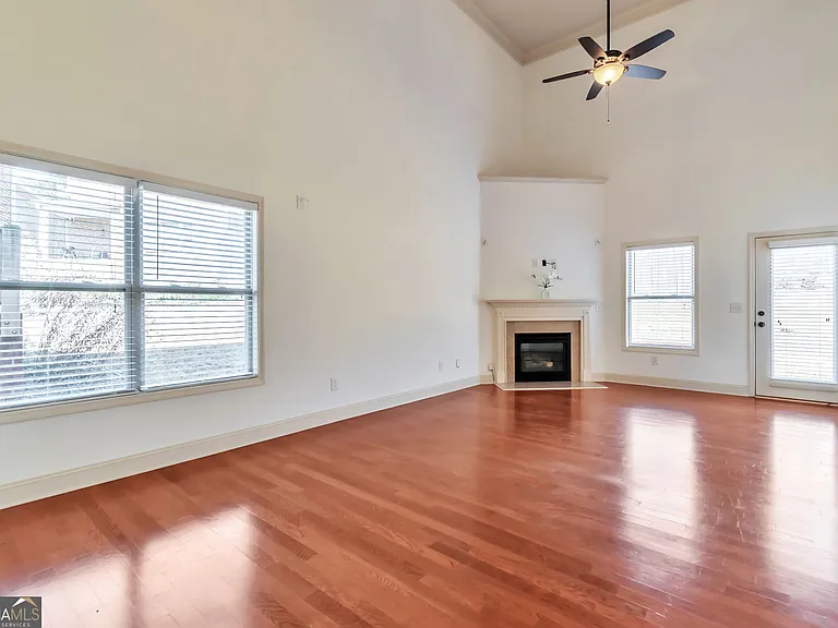 2125 Stancil Park Ln — Photo 5