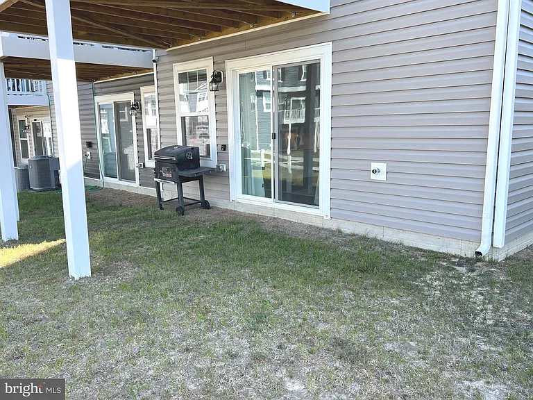 4917 Arcola Rd — Photo 43
