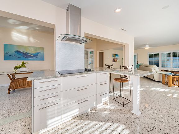 5th image of 1651 Santa Barbara Dr