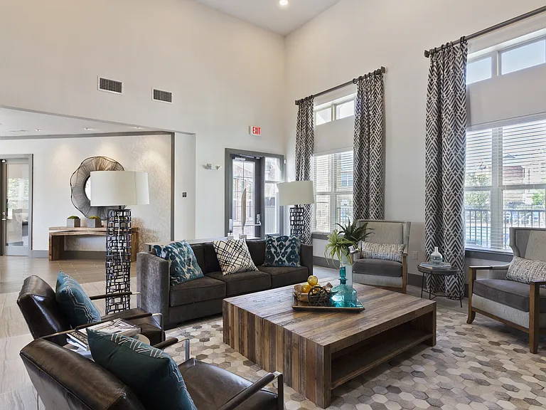 McKinney Pointe — Photo 13