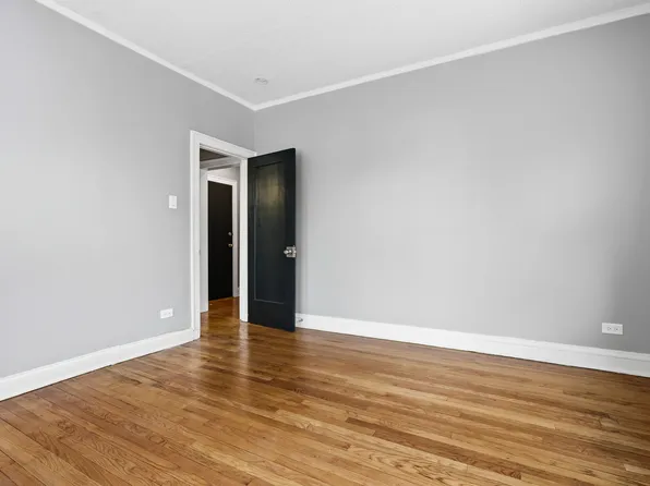 7608 S Saginaw Ave #3A, Chicago, IL 60649