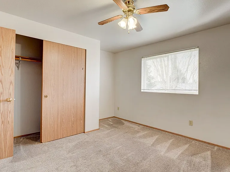 1154-340 SE Midway Blvd — Photo 7