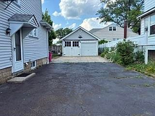 2nd image of 218 Newark Ave
