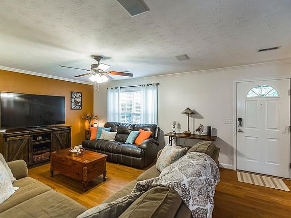 4th image of 139 Oliver Dr