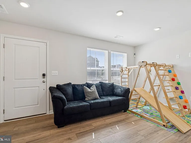 79 Swan Field Ave — Photo 19