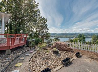 241 Maple Ln, Kalama, WA 98625