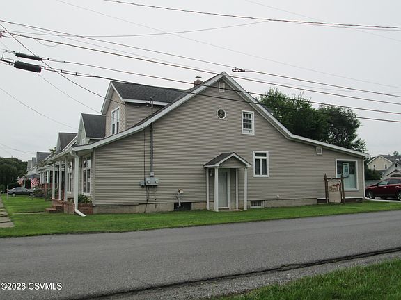 4th image of 1101 6th Ave