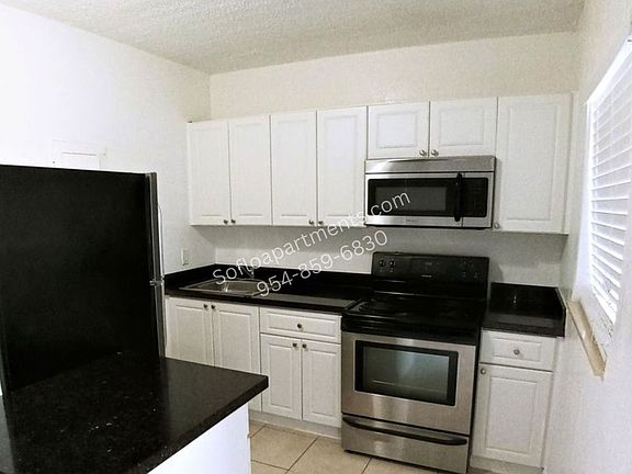 5th image of 701 SW 14th Ave APT 1