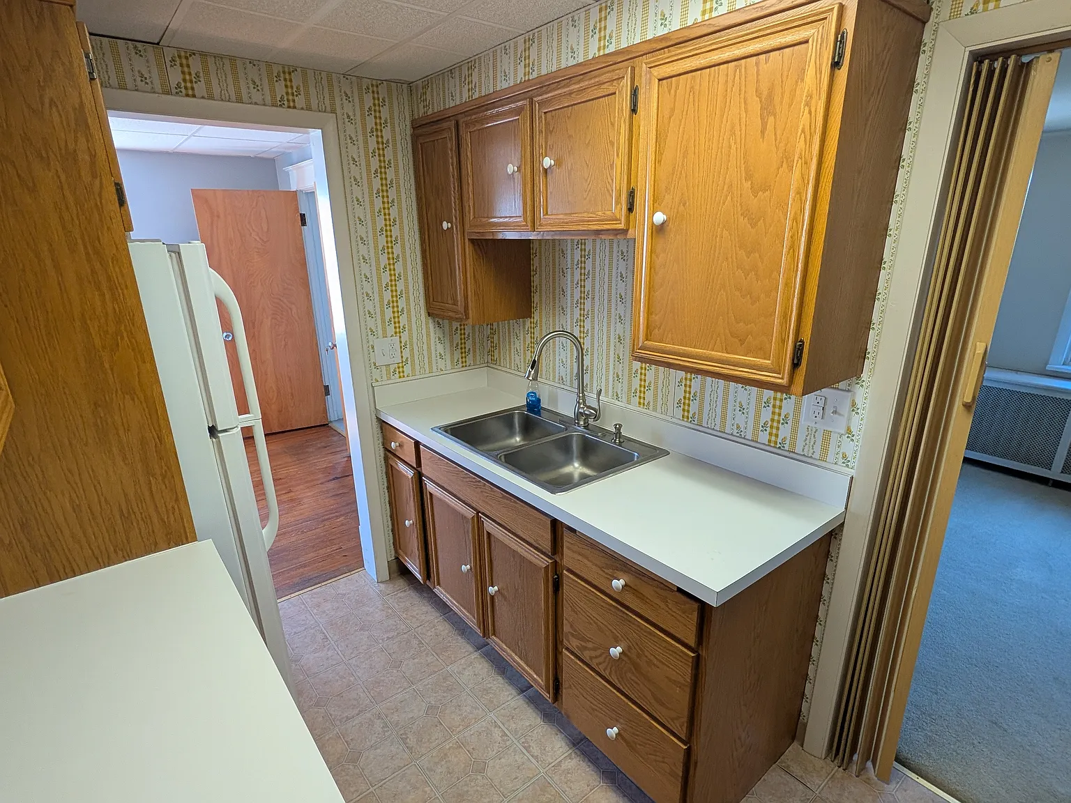 3 bed, $1,295 — Photo 3
