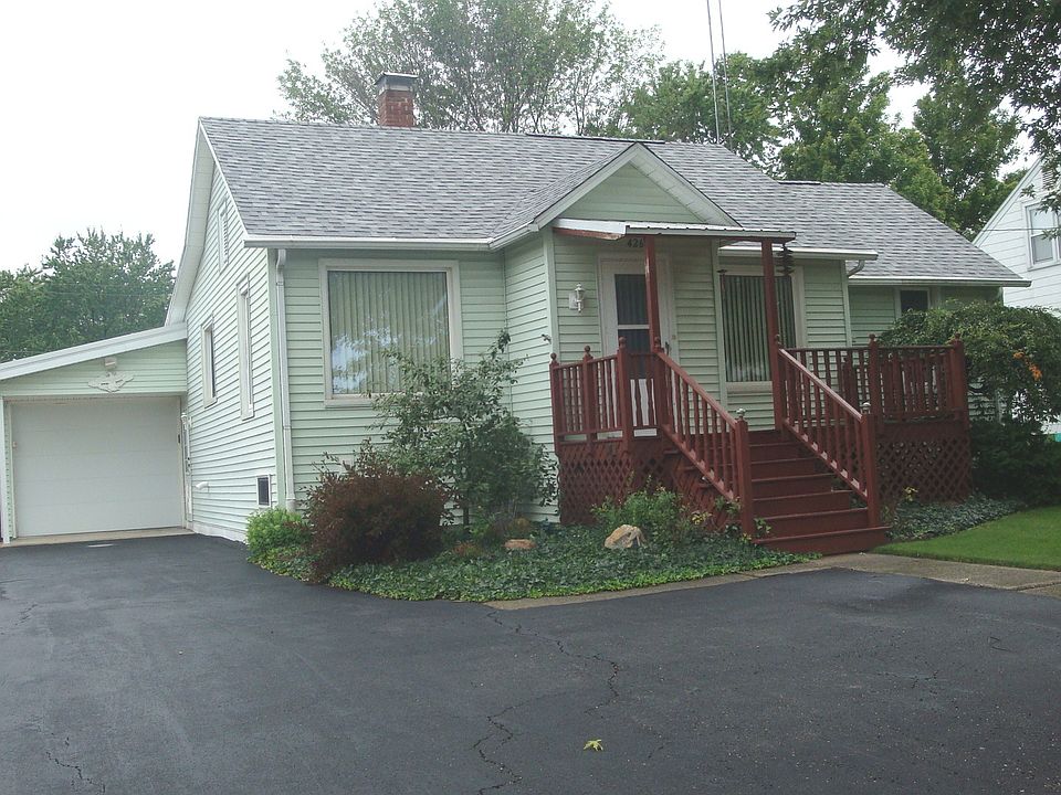 1st image of 426 N 2nd St