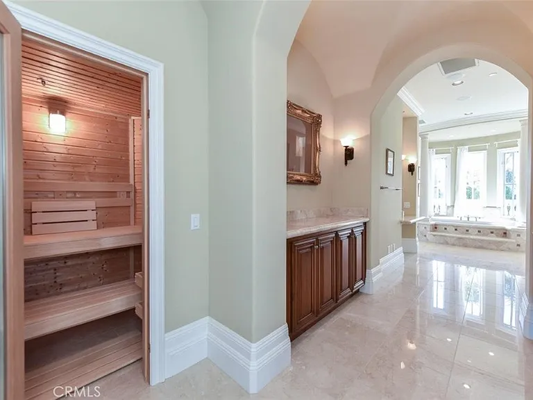 11 Skyridge — Photo 47
