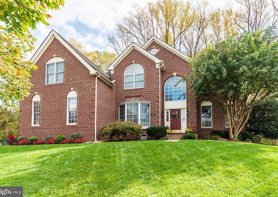 1st image of 401 Teresa Marie Ct