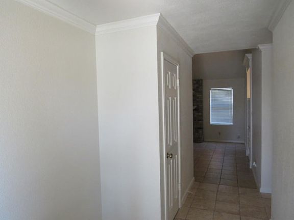 5th image of 7322 Montreal Cir