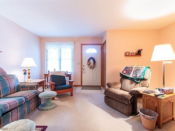 4th image of 940 Pepperwood Dr