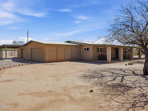 5th image of 8710 N Hickory Dr