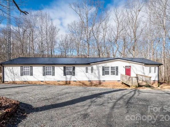 3355 Ginger Ln, Maiden, NC 28650
