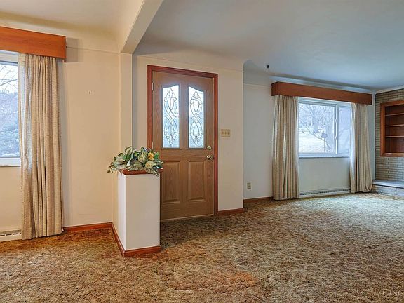 4th image of 4021 Hanley Rd